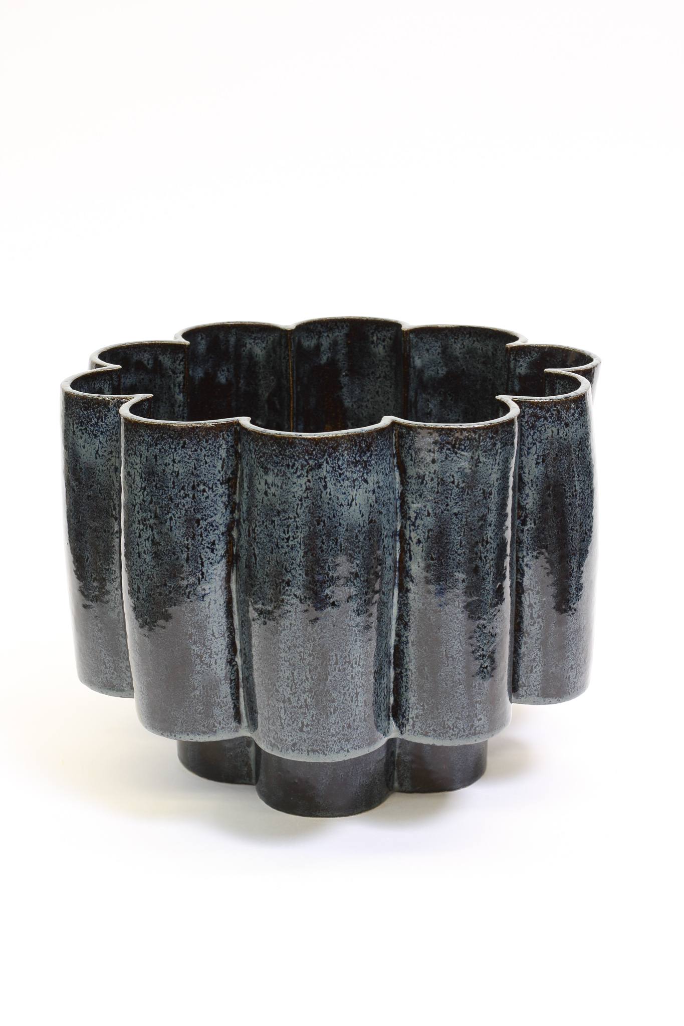 Large Scallop Planter